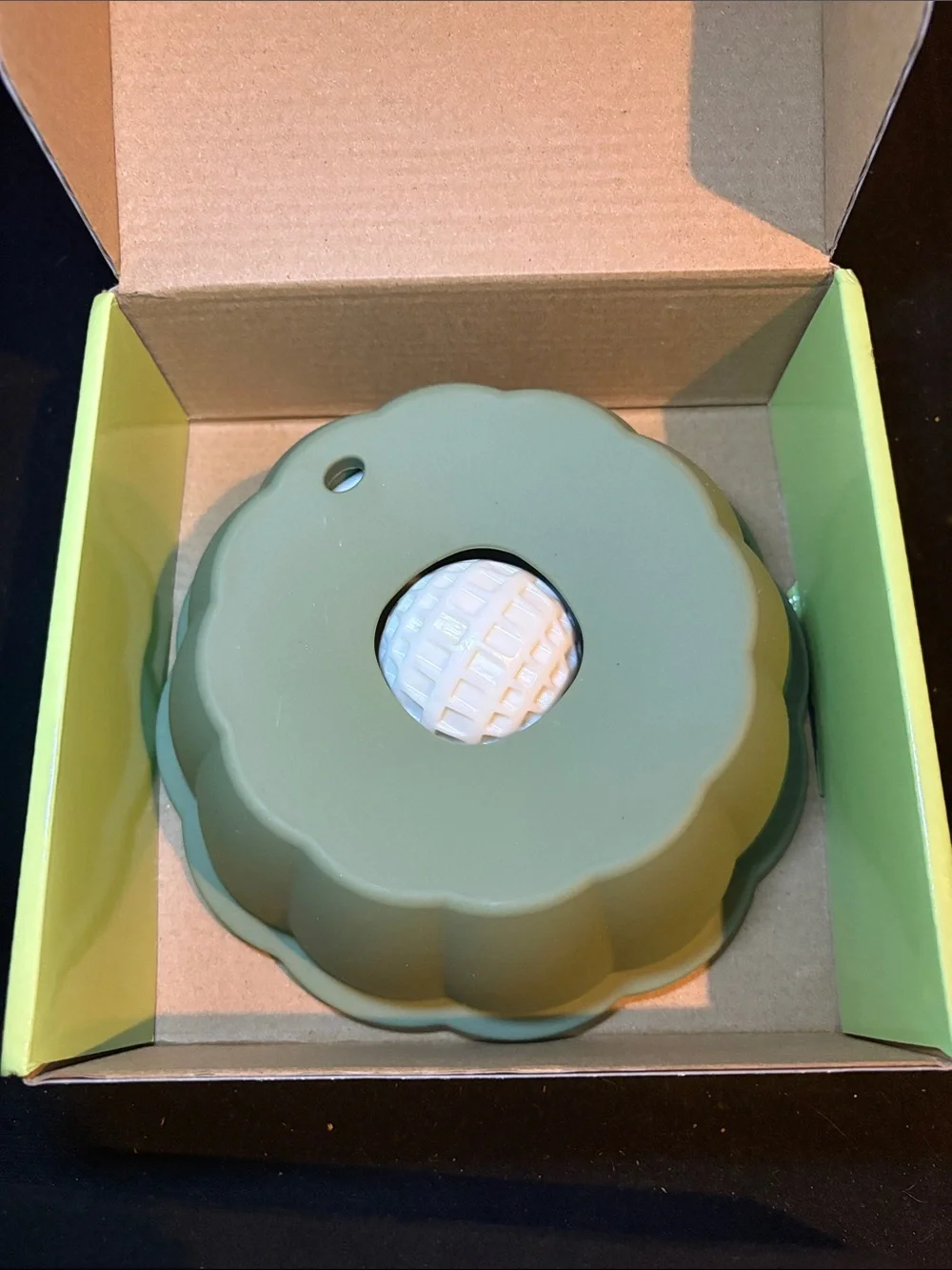 Yellow Dog Liquid Food Bowl - Durable Pet Feeding Dish
